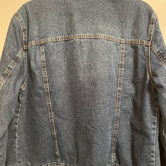 Fabulous Sherpa-Lined Denim Jacket - Picture 4 of 4